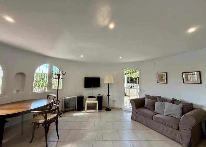 At060 Ortenbach Willa Ifach